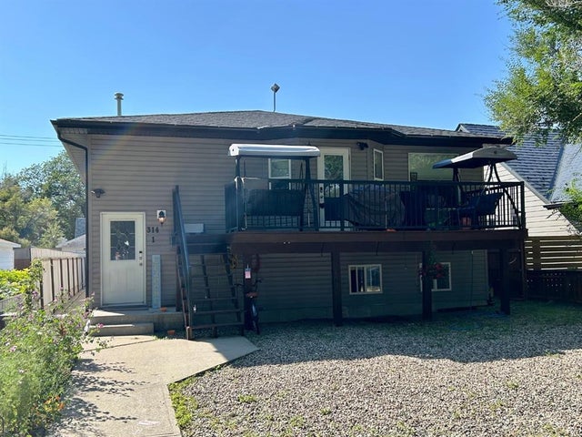314 12a Street N, Lethbridge