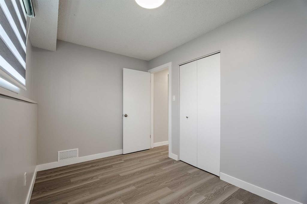 424 Sabrina Road Southwest, Calgary – Multi-Family 4 plex Listing Photo 11