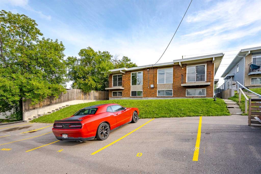 424 Sabrina Road Southwest, Calgary – Multi-Family 4 plex Listing Photo 2