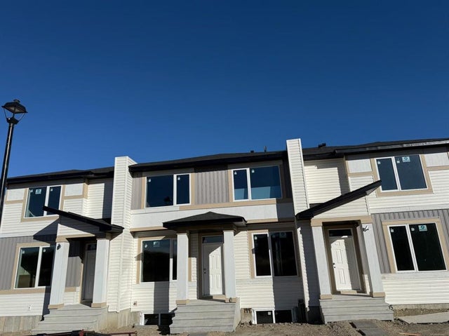 1995 1997 1999 Mccaskill Drive, Crossfield