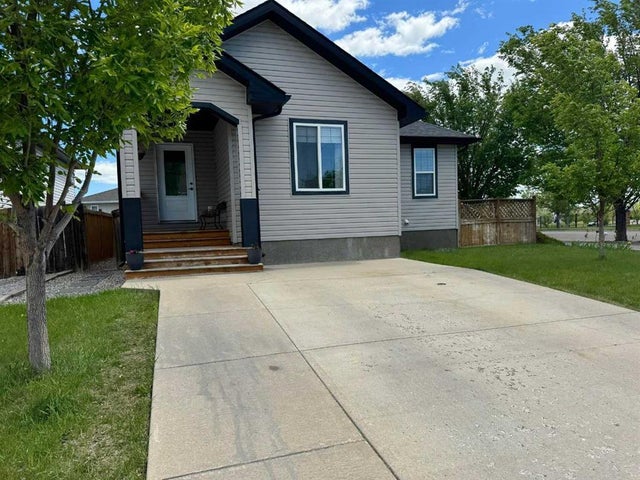 3 Aberdeen Road W, Lethbridge