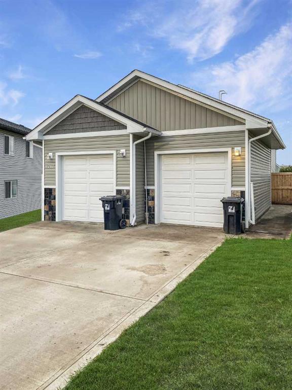 B, 9717 112 Avenue, Clairmont