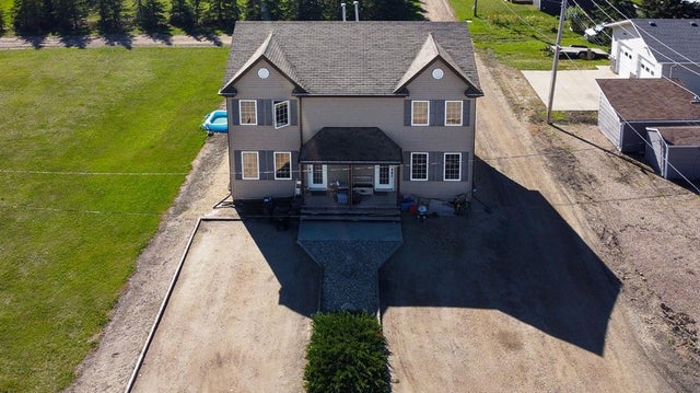 301 1st Se, Falher