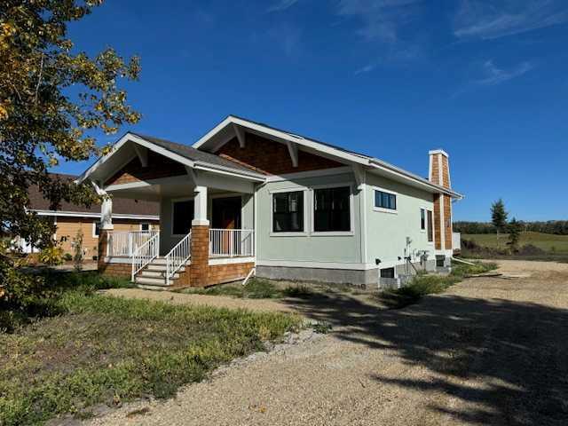 201 Canal Street, Rural Ponoka County
