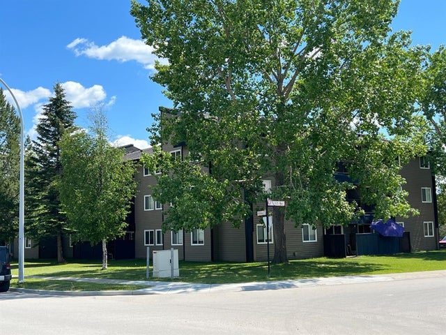 217a, 5611 10 Avenue, Edson