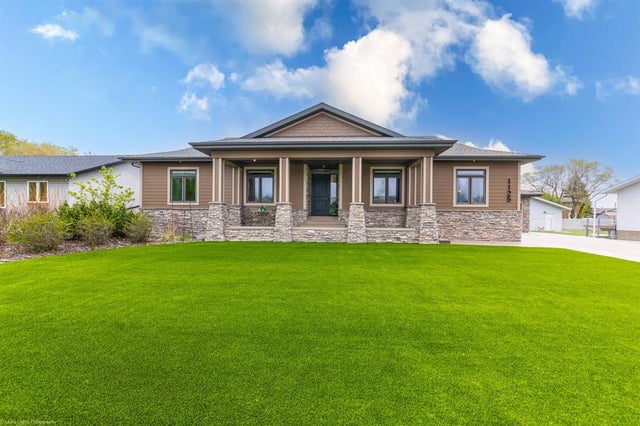 1125 16 Street, Wainwright