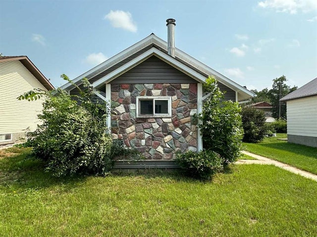 5123 49 Street, Provost