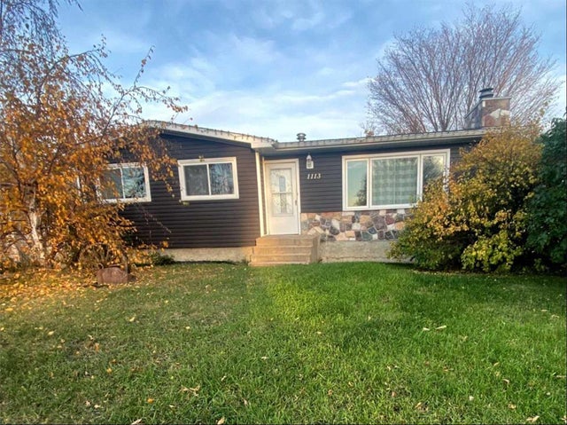 1113 14 Street, Wainwright