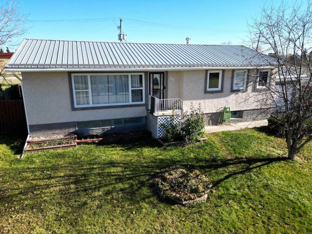 712 3 Avenue, Fox Creek