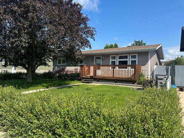 21 Chaisson Crossing, Whitecourt