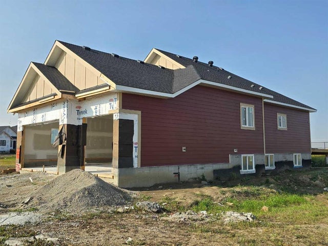 376 Muirfield Crescent, Lyalta