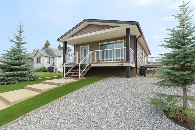 10019 100 Street, Sexsmith