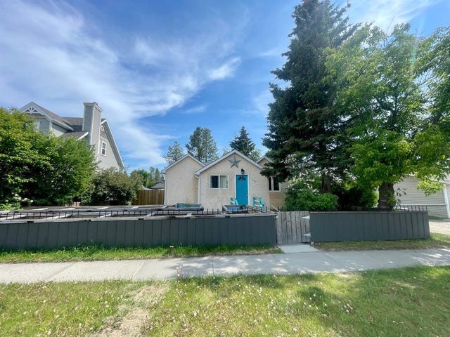 4927 10 Avenue, Edson