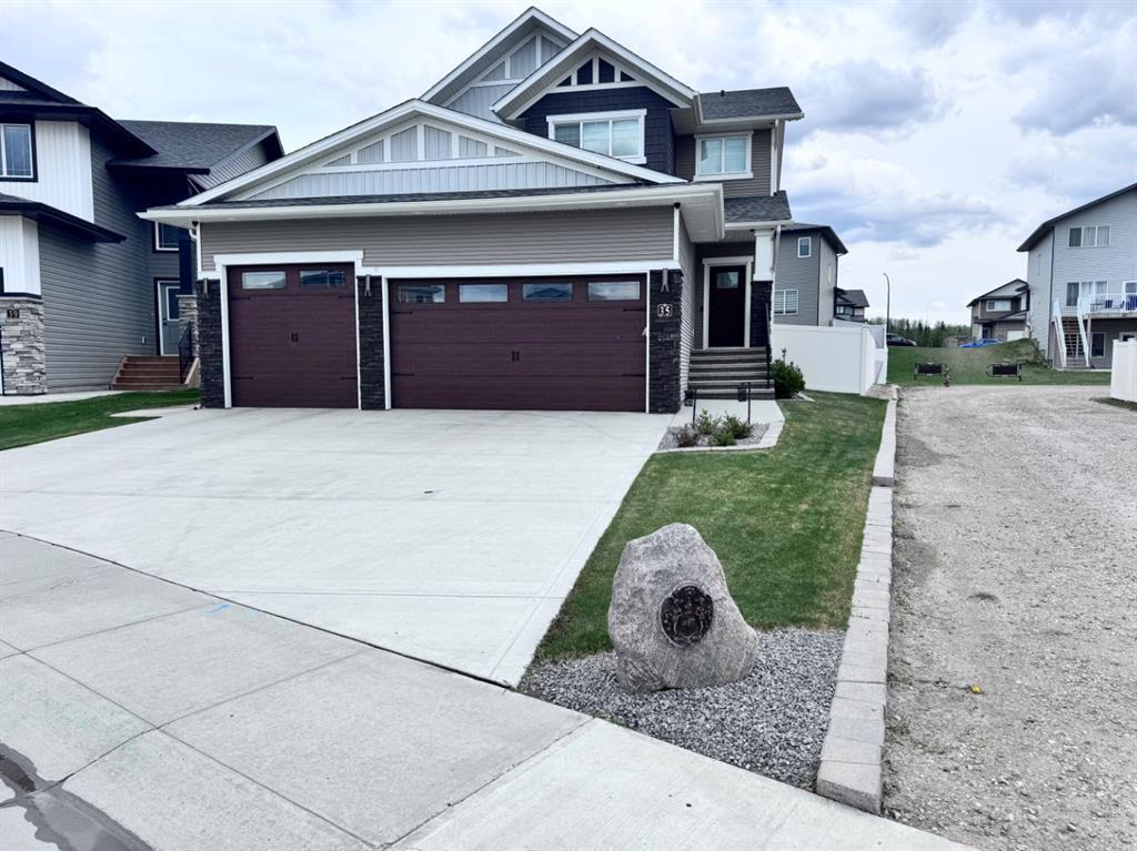 35 Traynor Close, Red Deer