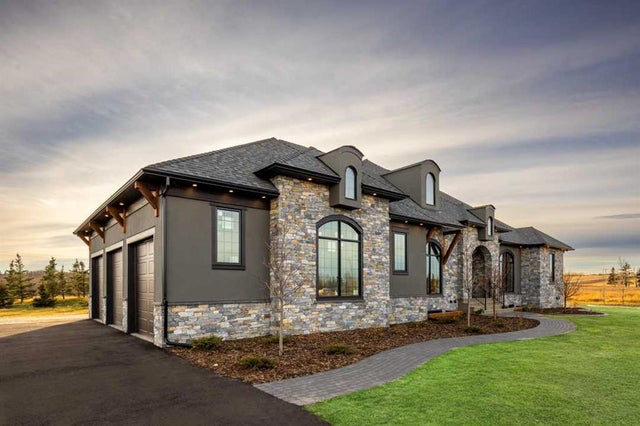 17 Silverhorn Park, Rural Rocky View County