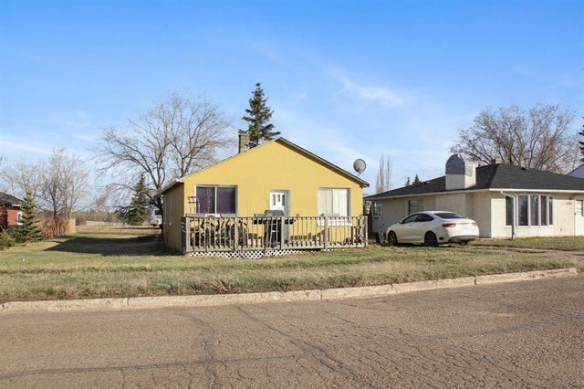 5313 50 Street, Castor