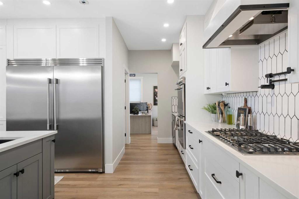 116 Centre Avenue Ne Airdrie Alberta T4B 0B4 The Village Home For Sale