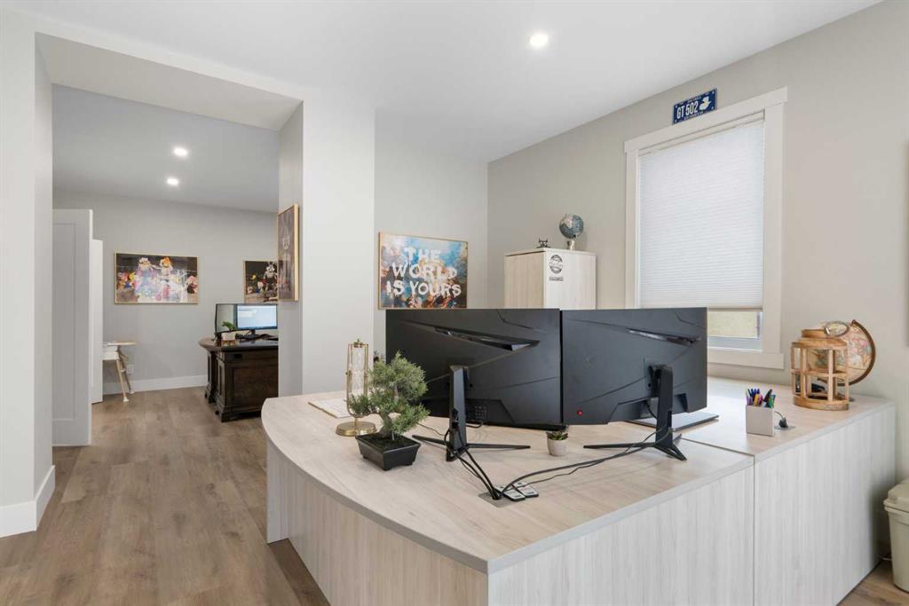 116 Centre Avenue Ne Airdrie Alberta T4B 0B4 The Village Home For Sale