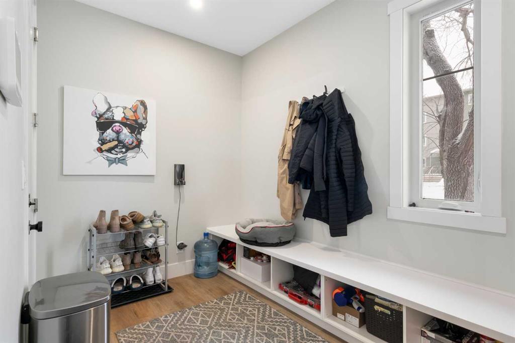 116 Centre Avenue Ne Airdrie Alberta T4B 0B4 The Village Home For Sale