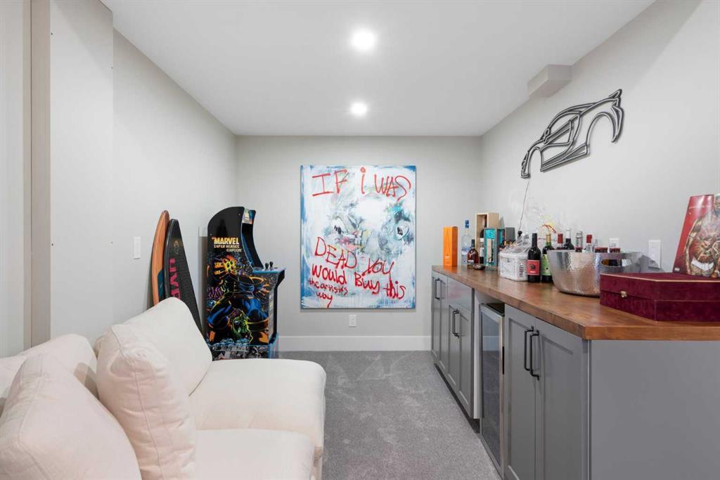 116 Centre Avenue Ne Airdrie Alberta T4B 0B4 The Village Home For Sale