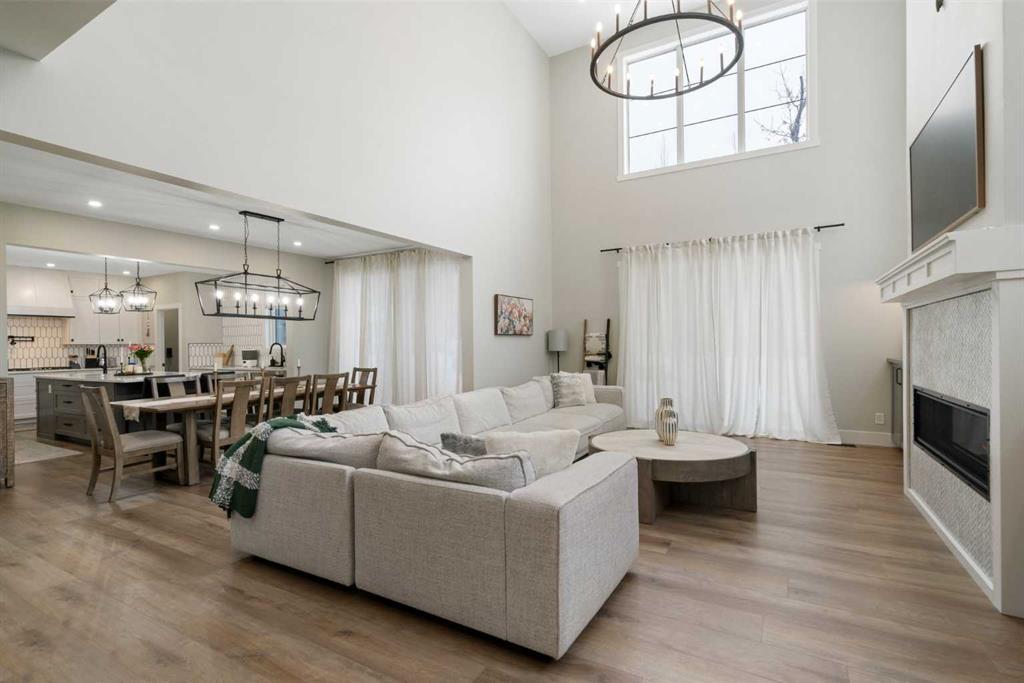 116 Centre Avenue Ne Airdrie Alberta T4B 0B4 The Village Home For Sale