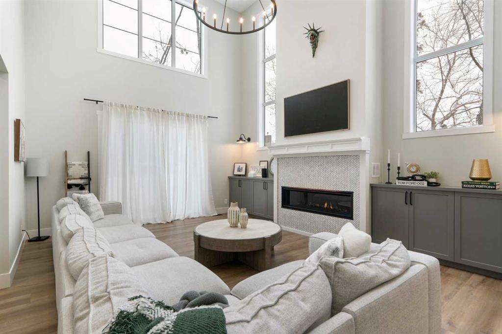 116 Centre Avenue Ne Airdrie Alberta T4B 0B4 The Village Home For Sale