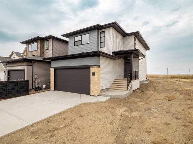 442 Miners Chase W, Lethbridge