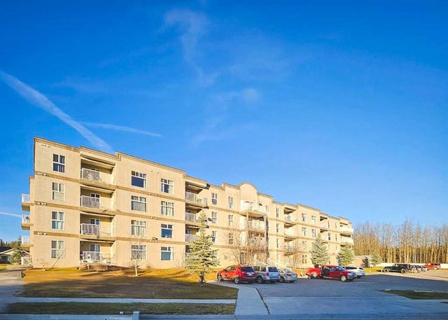 302, 1615 41 Street, Edson