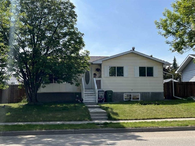 1402 Edson Drive, Edson