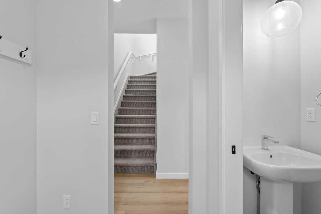 1025 Reynolds Crescent Sw Airdrie Alberta T4B 5L8 Coopers Crossing Home For Sale