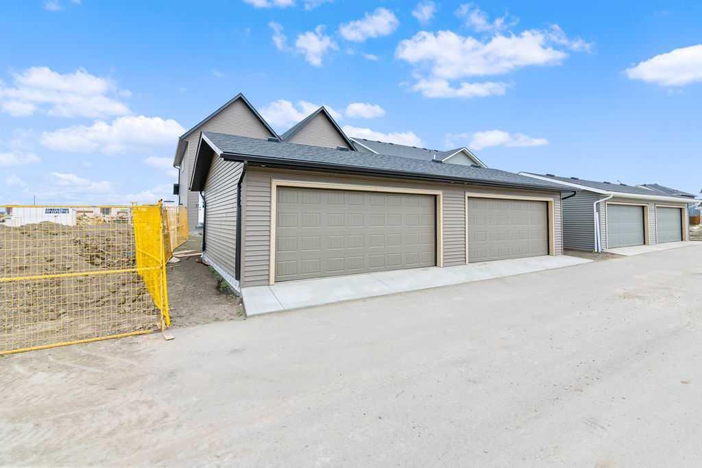 1025 Reynolds Crescent Sw Airdrie Alberta T4B 5L8 Coopers Crossing Home For Sale