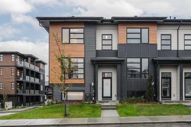 23 Lucas Way Nw, Calgary