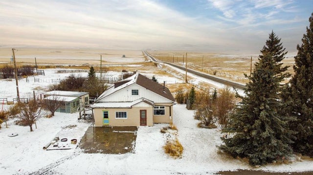 1227 Twp Rd 70, Cowley