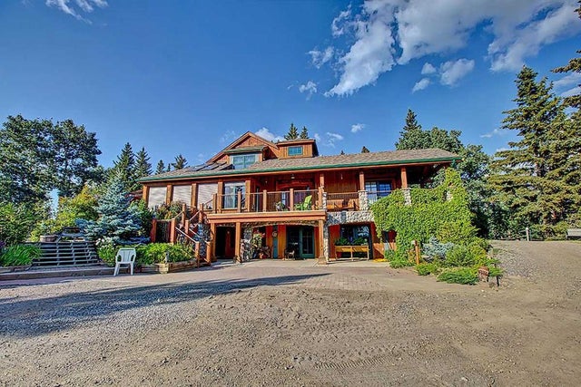 242075 1280 Drive W, Rural Foothills County