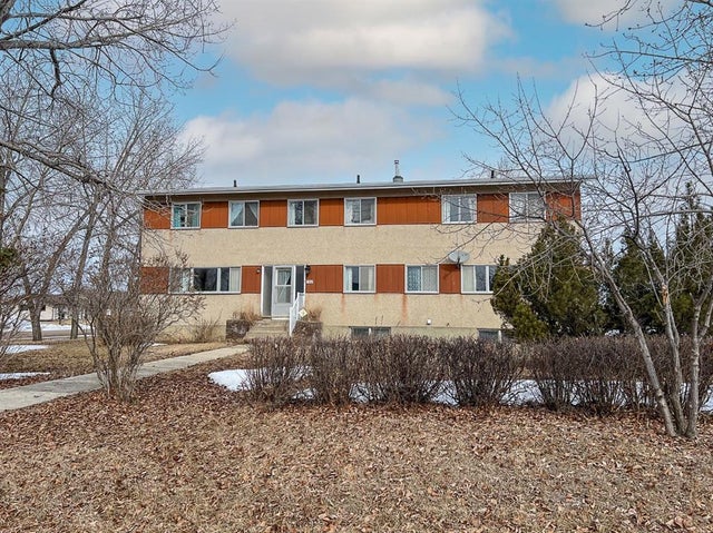 102 1 Avenue Se, Falher