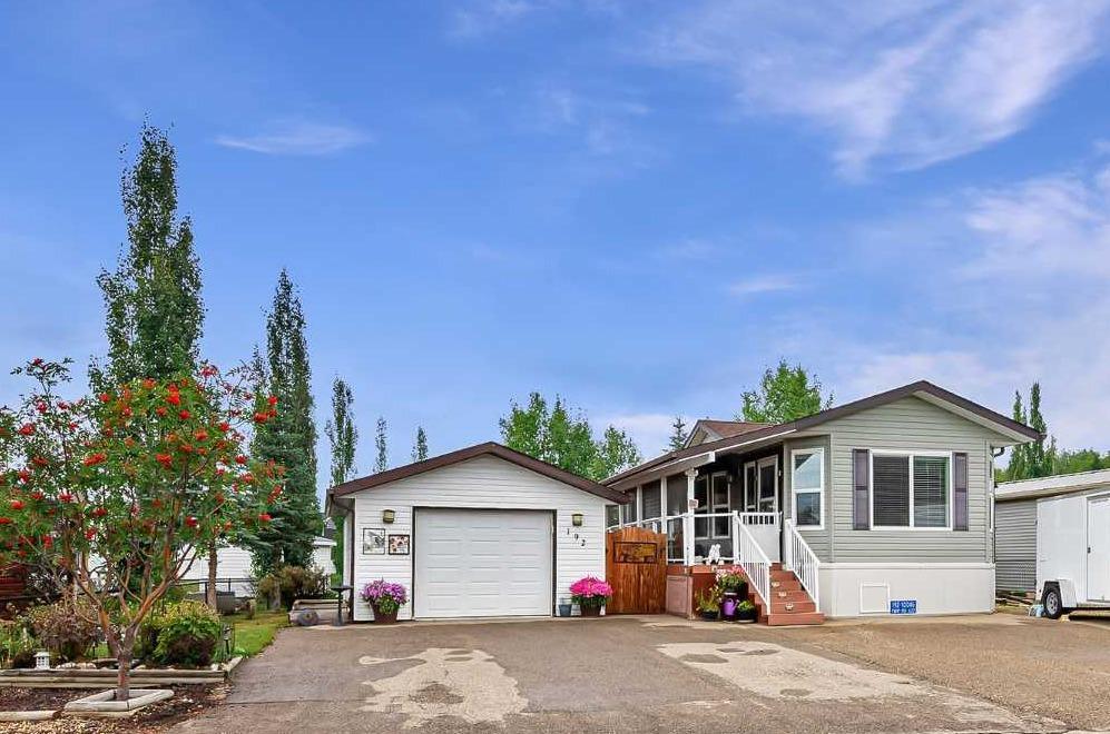 192, 10046 Township Road 422, Rural Ponoka County