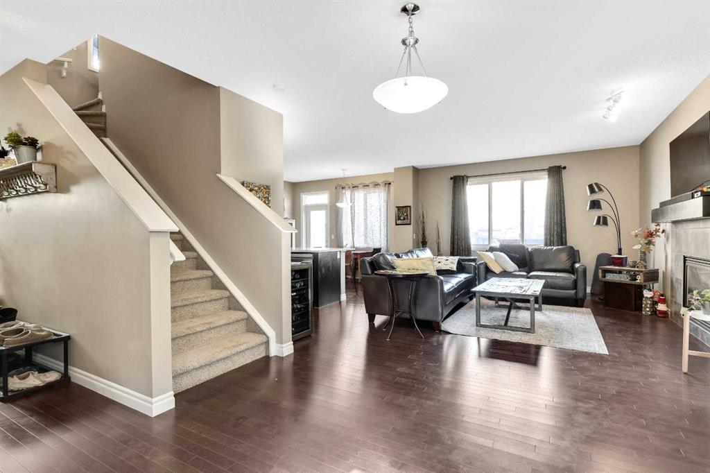 151 Cimarron Vista Crescent, Okotoks