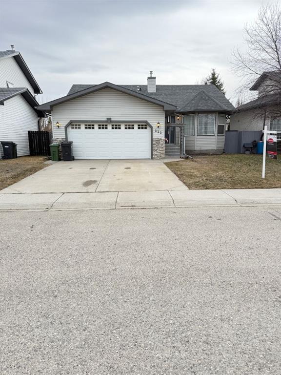 212 Cambridge Crescent, Strathmore