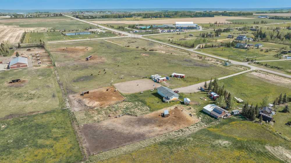 243201 Range Road 33, Rural Rocky View County – Residential Detached Listing Photo 2