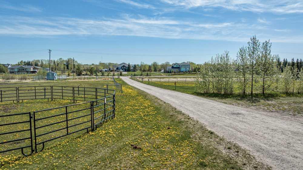 243201 Range Road 33, Rural Rocky View County – Residential Detached Listing Photo 6