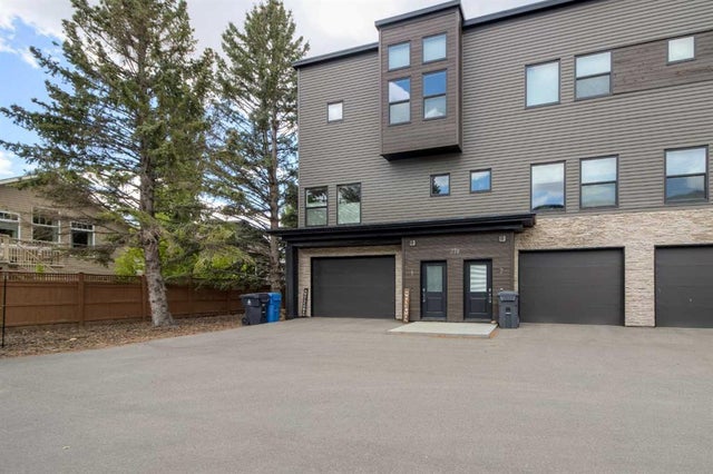 1, 270 Couleesprings Terrace S, Lethbridge