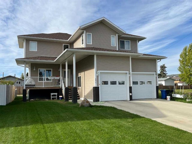 4417 52a Street, Grimshaw