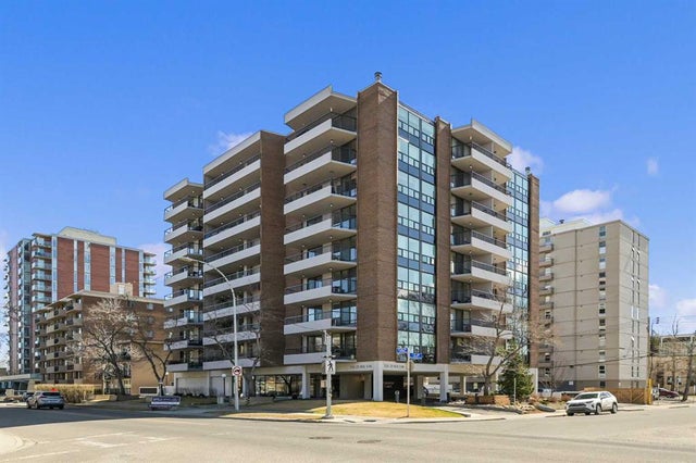 Home for Sale Located at 2a, 133 25 Avenue Southwest, Calgary, Alberta