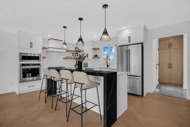 3623 Logan Crescent Sw, Calgary