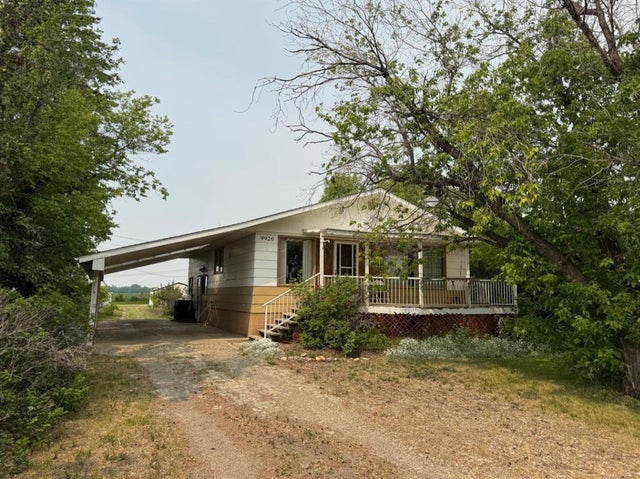 9920 113 Street, Fairview