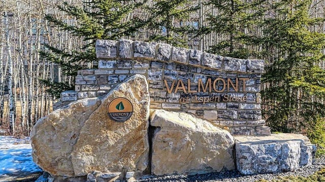 Photo for MLS®# A2214621 - home for sale at 122, 15 Aspenmont Heights Southwest, Aspen Woods, Calgary Alberta