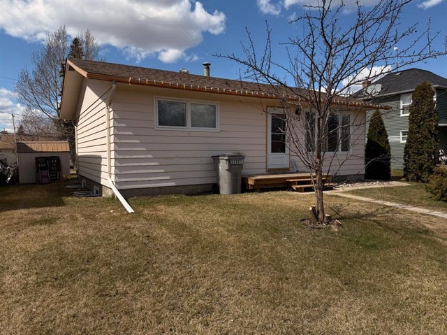 122 Main Street, Lashburn