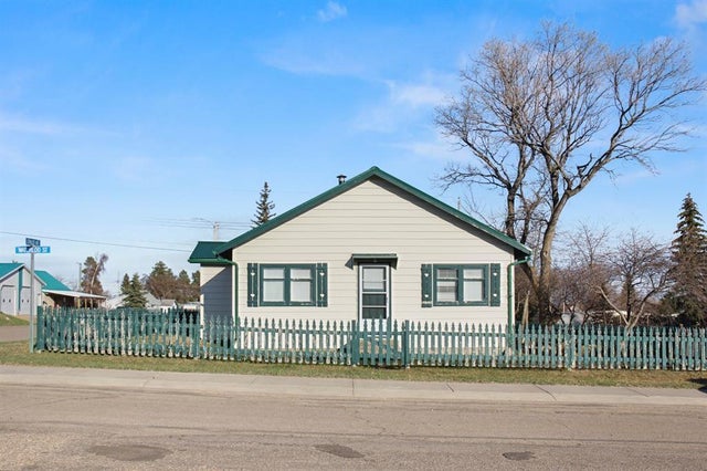 301 Waterloo Street, Veteran
