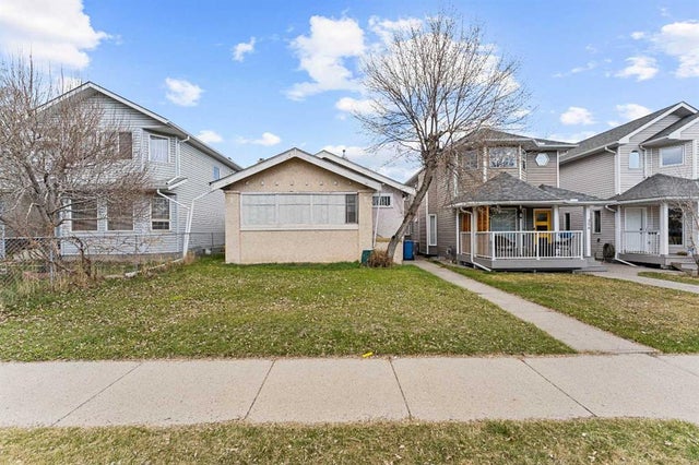 216 15 Avenue Nw, Calgary