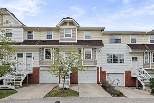 Photo for MLS®# A2216753 - home for sale at 45 Tuscany Springs Gardens Northwest, Tuscany, Calgary Alberta